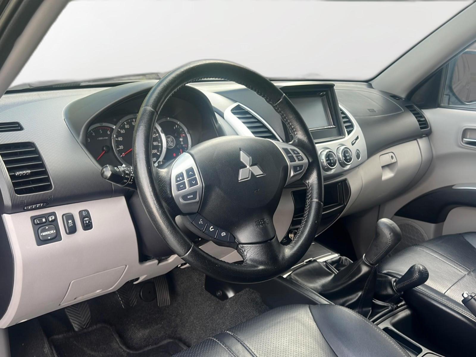 Mitsubishi L200 Edition 20 DoKa*1HAND*HARDTOP*AHK*SHZ*