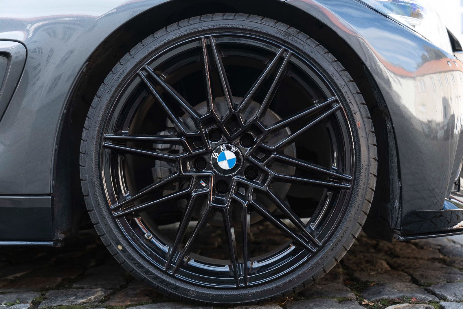 Fahrzeugabbildung BMW 430i GC M-Performance HIFI LED KAM NAV CARPLAY