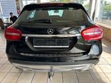 Mercedes-Benz GLA 200 Avantgarde Benziner Automatik Euro 6 AHK - Mercedes-Benz GLA 200 aus 2014