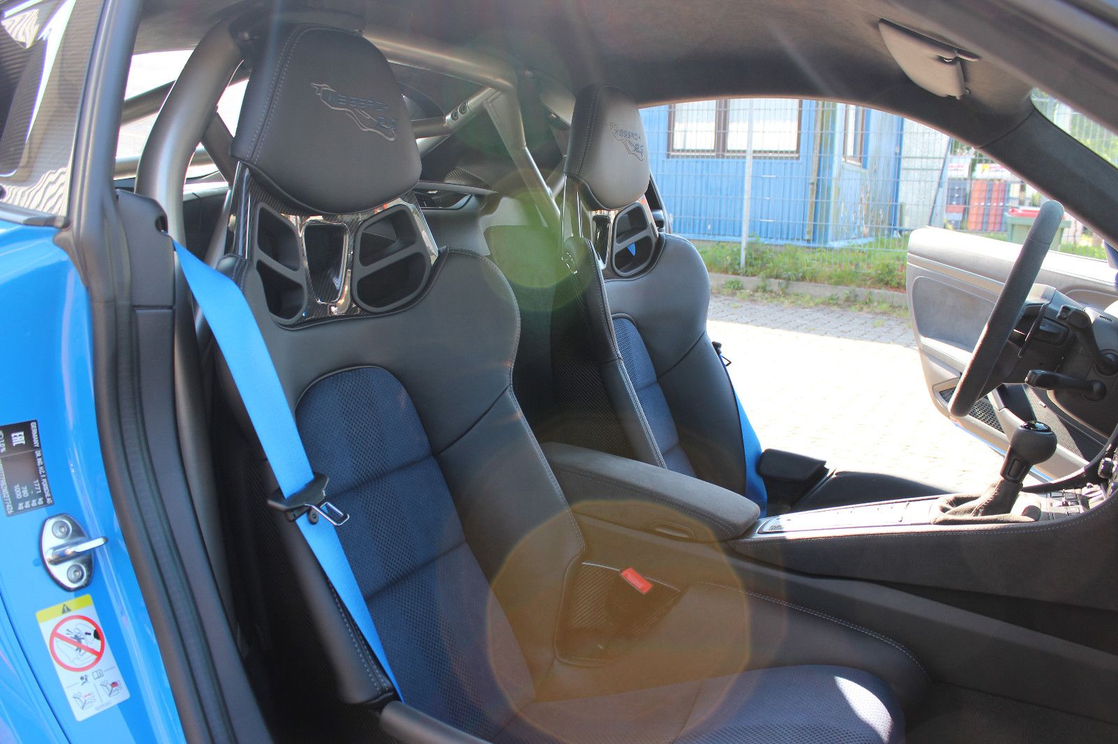 Fahrzeugabbildung Porsche Cayman 718 GT4 RS *WEISSACH* *LIFT* *CARBON*