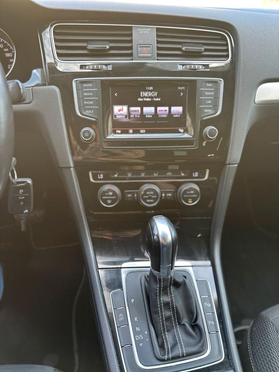 Volkswagen Golf 2015 — photo 7