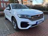Volkswagen Touareg 3.0 V6 TDI 170kW 4MOT Tiptr. R-Line ... - VW Touareg Gebrauchtwagen in Hannover