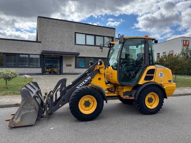 Volvo L 20 F 4 in 1 Schaufel Gabel