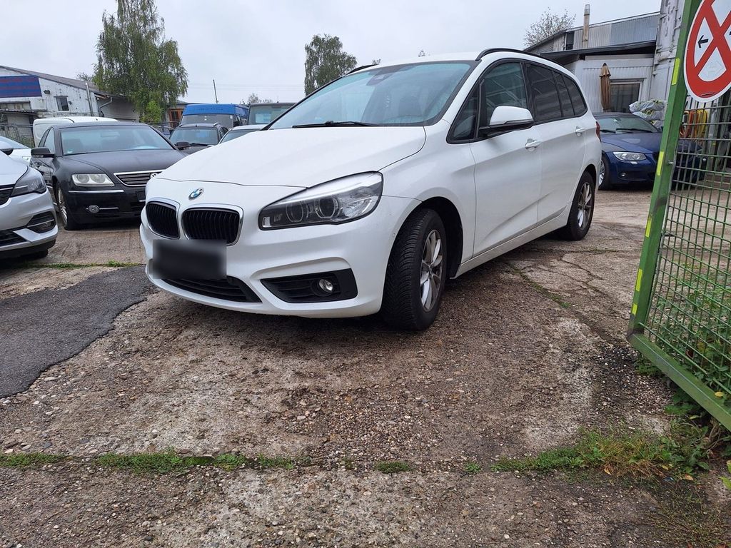 Image of BMW 218