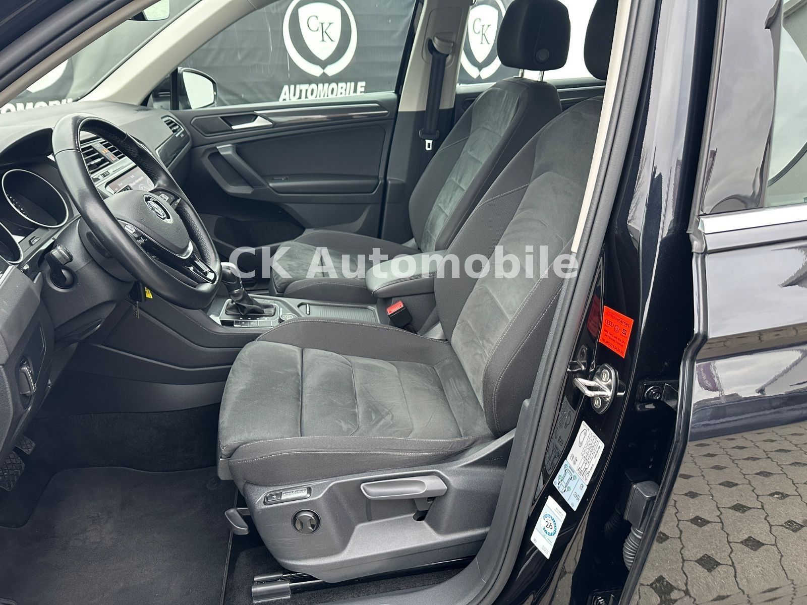 Fahrzeugabbildung Volkswagen Tiguan 2.0TDI Highline BMT 4Motion/DSG/Navi/LED