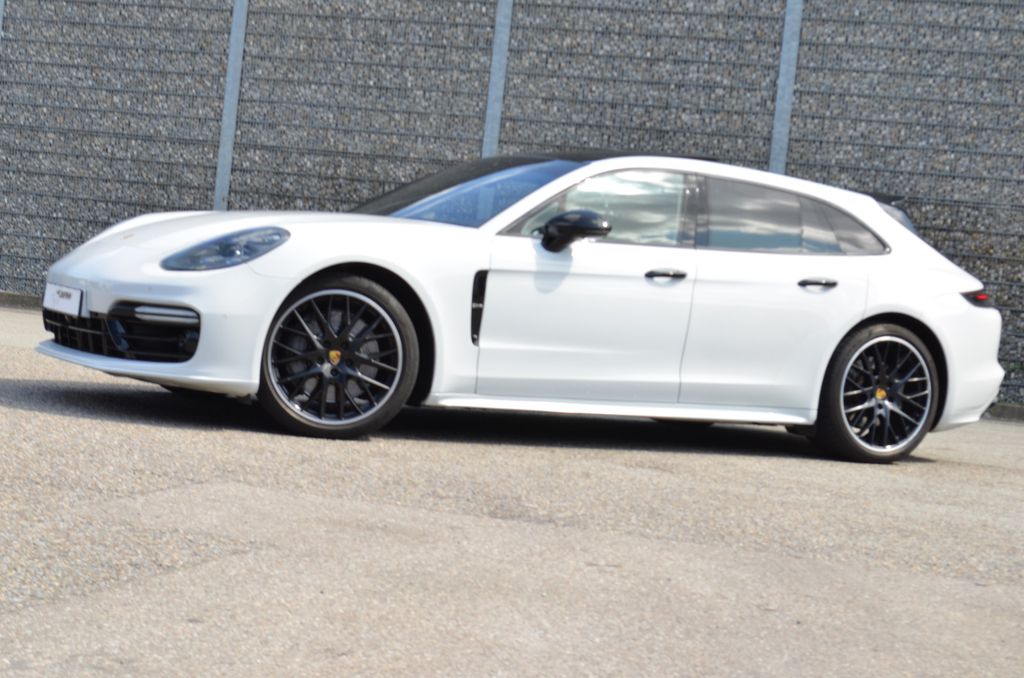 Image of Porsche Panamera