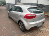 Kia Rio1.4 CRDI 5-trg. Klimaautomatik PDC.... - Kia Rio in Saarbrücken
