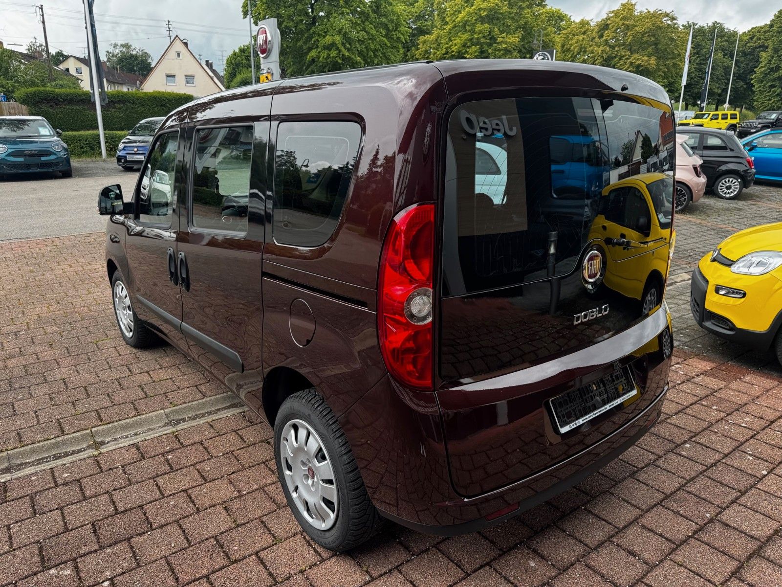 Fahrzeugabbildung Fiat Doblo My Life  1.6 Diesel 5 Sitzer