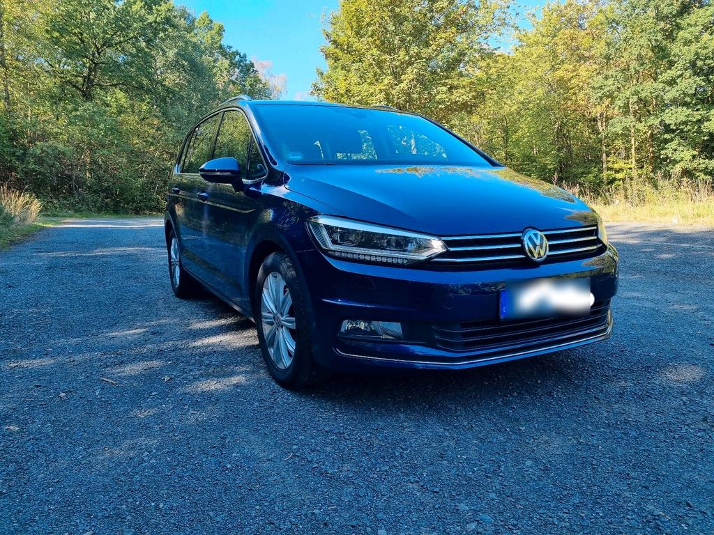 Image of Volkswagen Touran