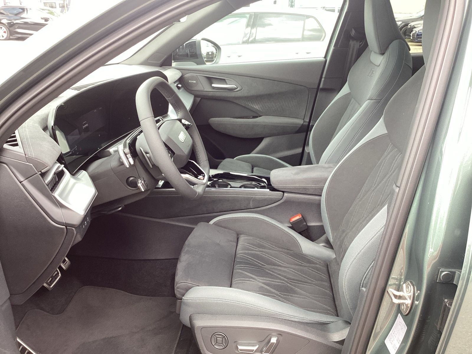 Audi Q3 200 kW S-Tronic, Panorama-Schiebedach, Tech P foto 9
