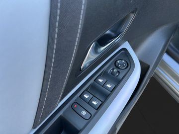 Citroën C4 1.2 PureTech 130 Max 360° MASSAGE AWR NAV SHZ