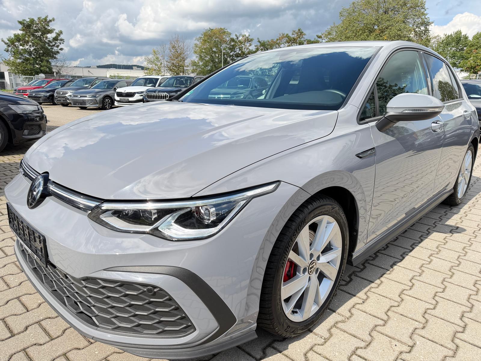 Volkswagen Golf Lim 2.0TDI GTD Matrix Navi Kamera