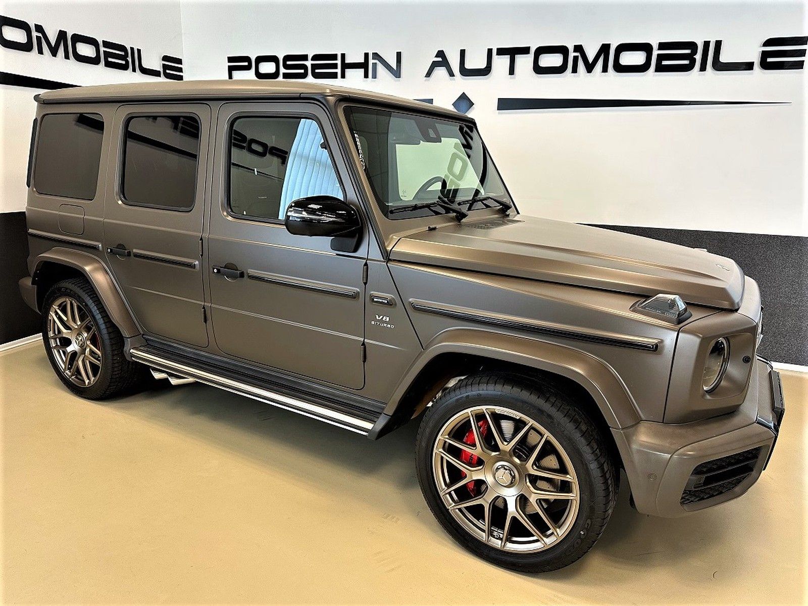 MERCEDES-BENZ G 63 AMG Night 22-Alu AHK 360° Burmester Distron