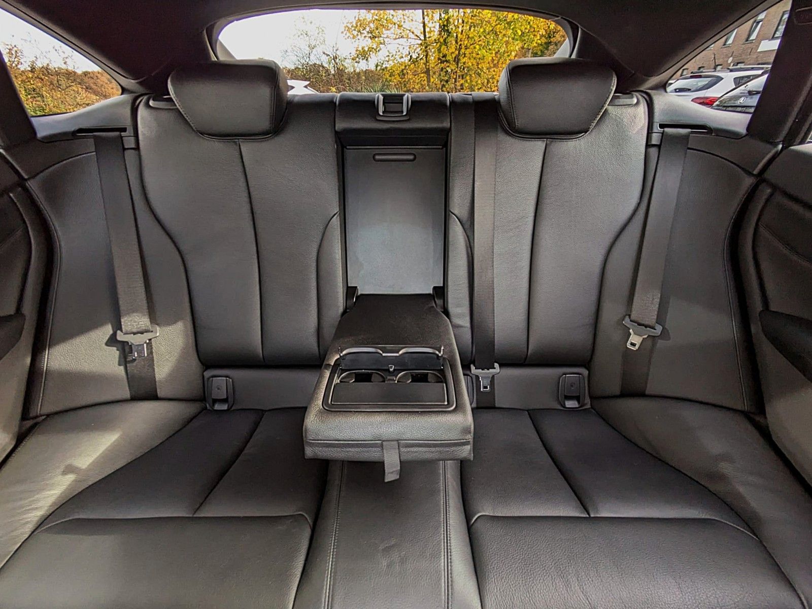 Fahrzeugabbildung BMW 420d Gran Coupe M SPORT SAG LEDER NAVI HUD LED