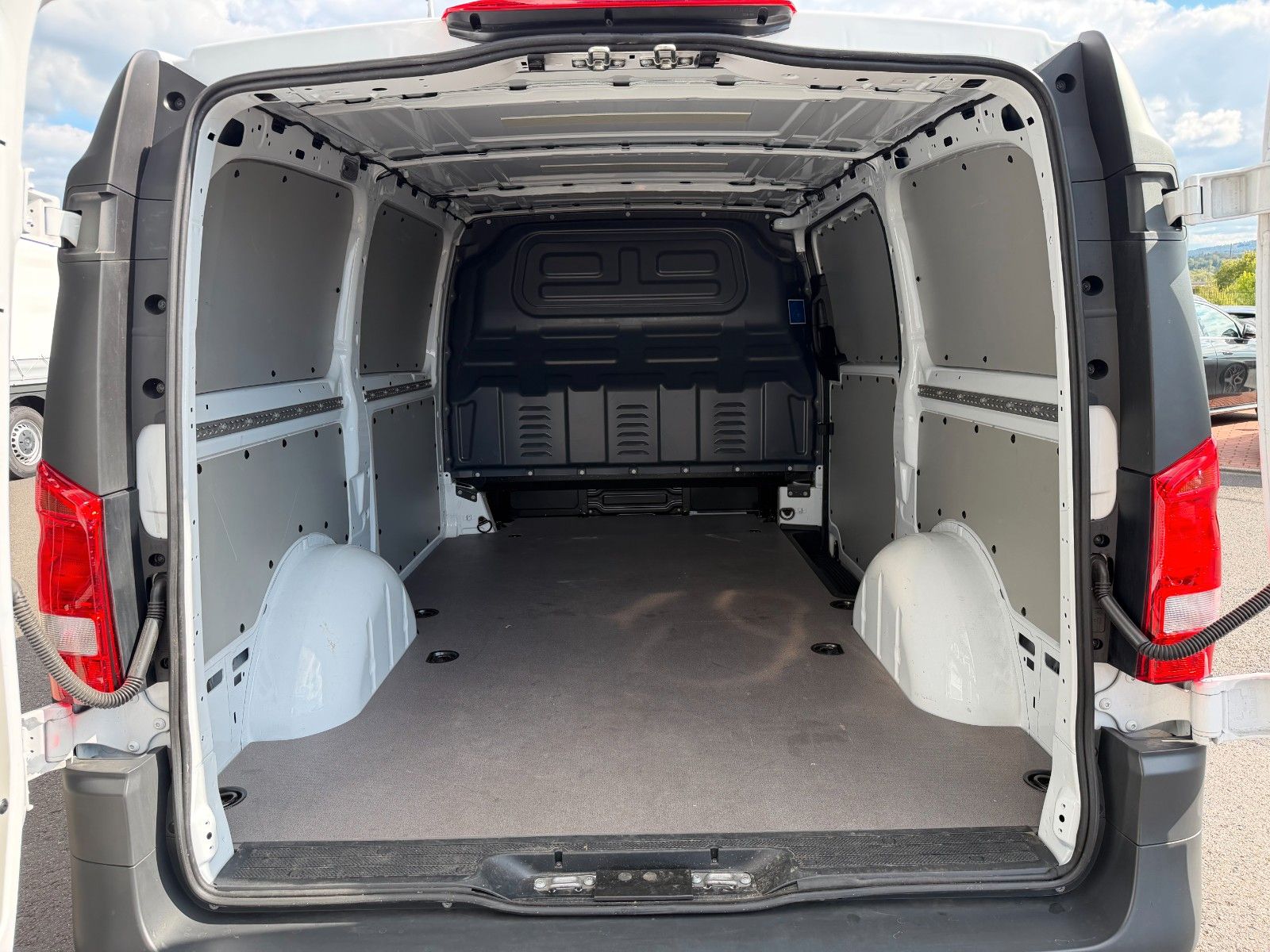 Fahrzeugabbildung Mercedes-Benz Vito 116 CDI AHK Kamera Klima