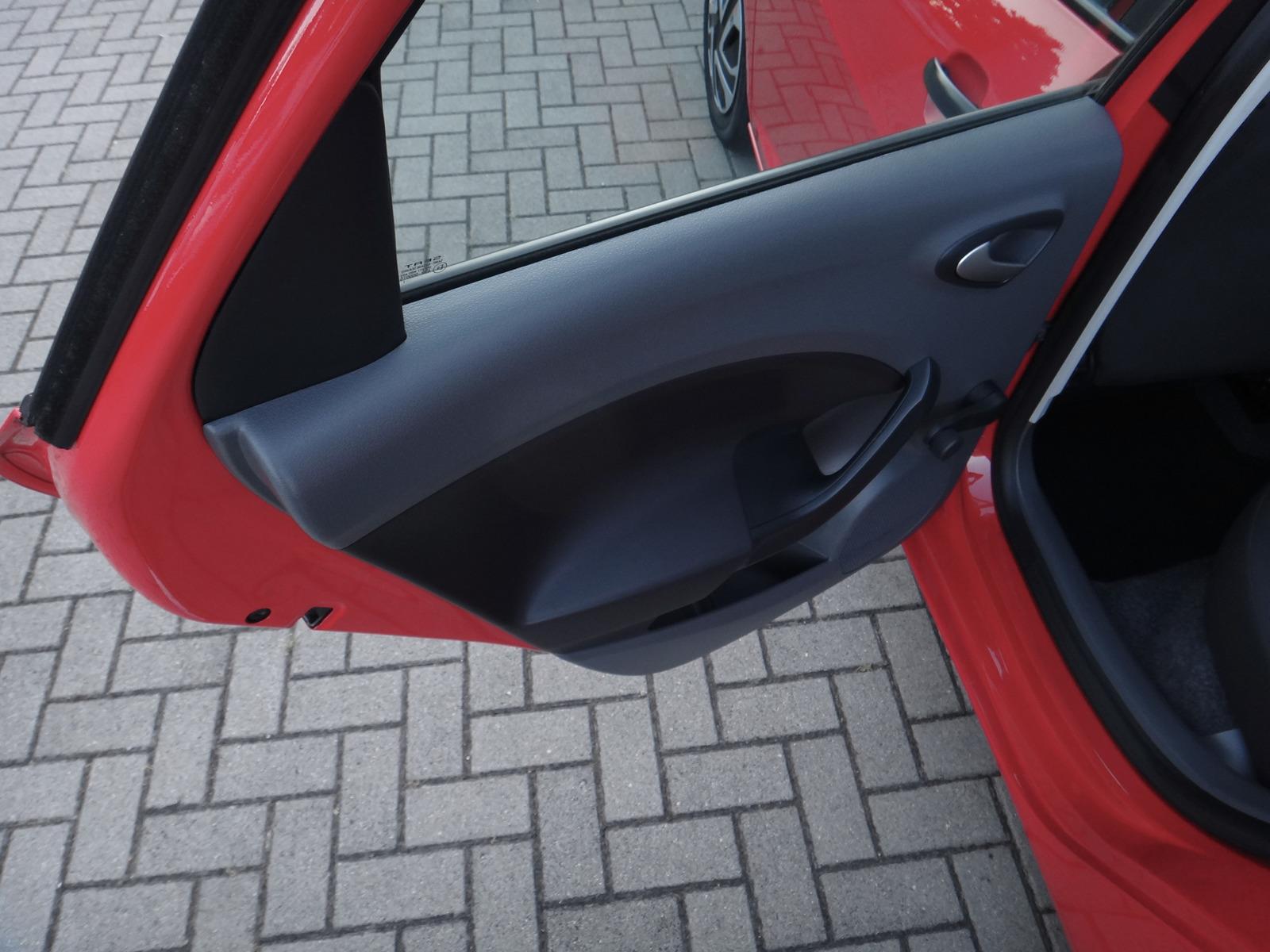 Seat Ibiza 2011 — photo 20