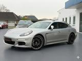 Porsche Panamera 4s Approved PANO ACC 20" Kamera Niveau - silberne Porsche Panamera