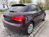 Audi A1 1.4 TFSI Ambition Sportback Xenon Bose Navi - Audi A1 aus 2012: Sportback
