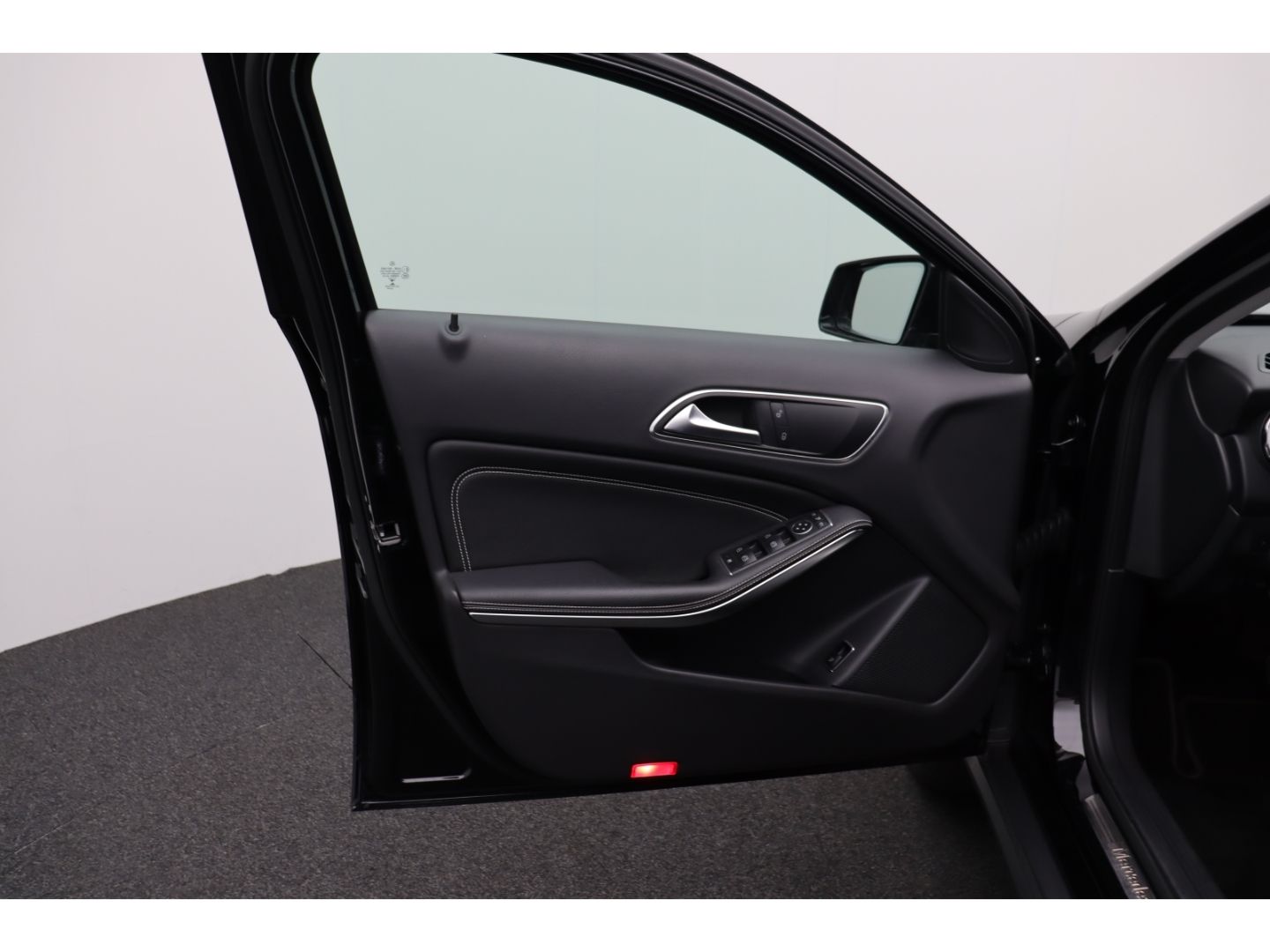 Fahrzeugabbildung Mercedes-Benz GLA 220 CDI d 4Matic Navi LED El. Heckklappe AHK