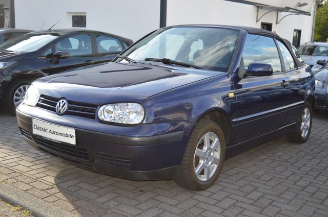 Volkswagen Golf 1.8 **Sportsitze**