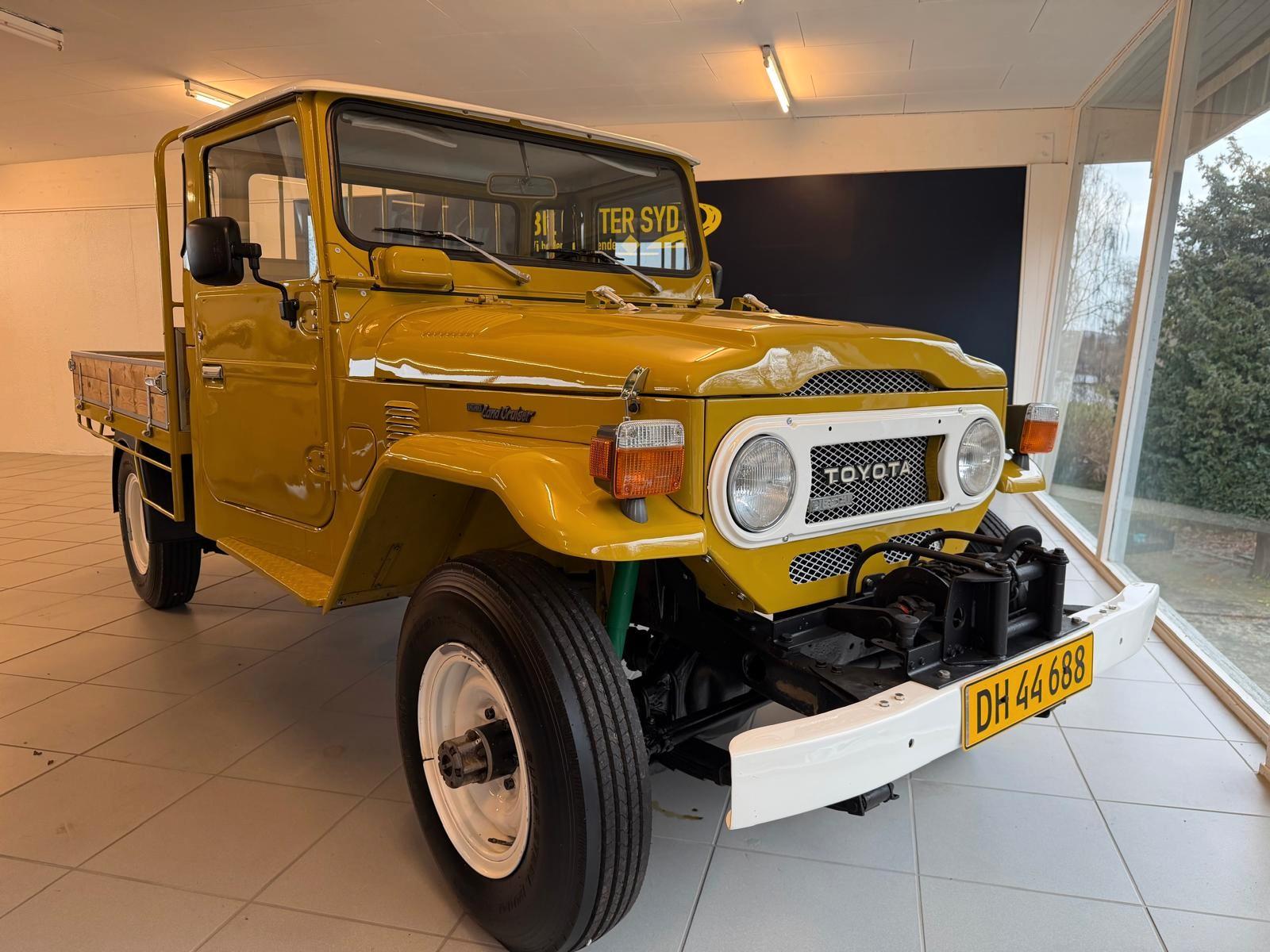 Toyota Land Cruiser HJ45 *Fully Restored*