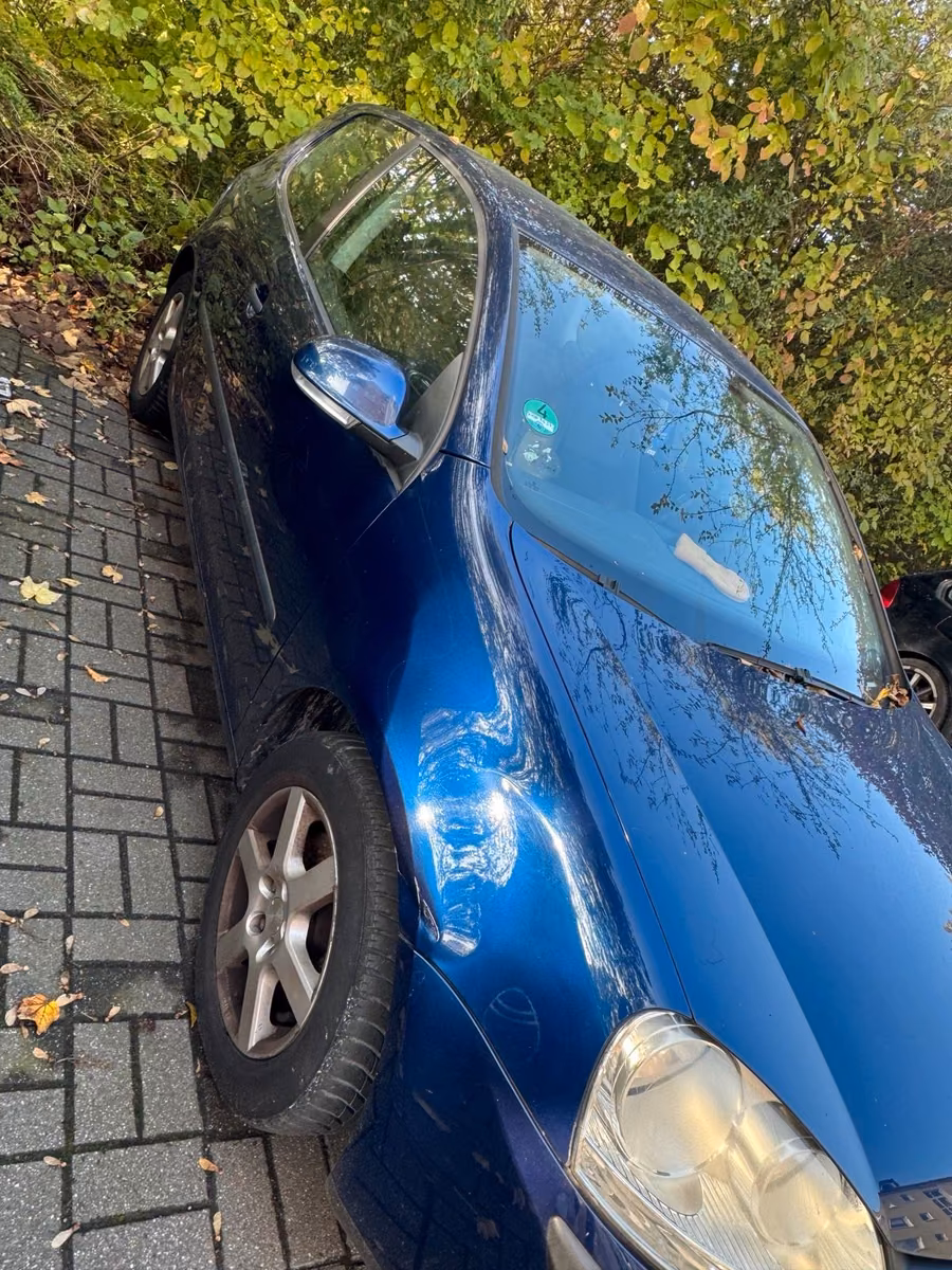 Volkswagen Golf 2005 — engine 120 HP (88kW)