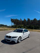 BMW 330d xDrive E90 - BMW 330: 330d E90