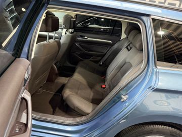 Volkswagen Passat Variant - 9