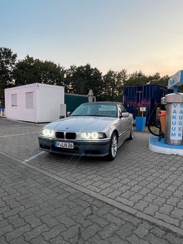 BMW Biete hier meinen E36 318i an