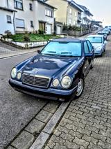 Mercedes-Benz E 240 - Mercedes-Benz 240 Benziner Gebrauchtwagen