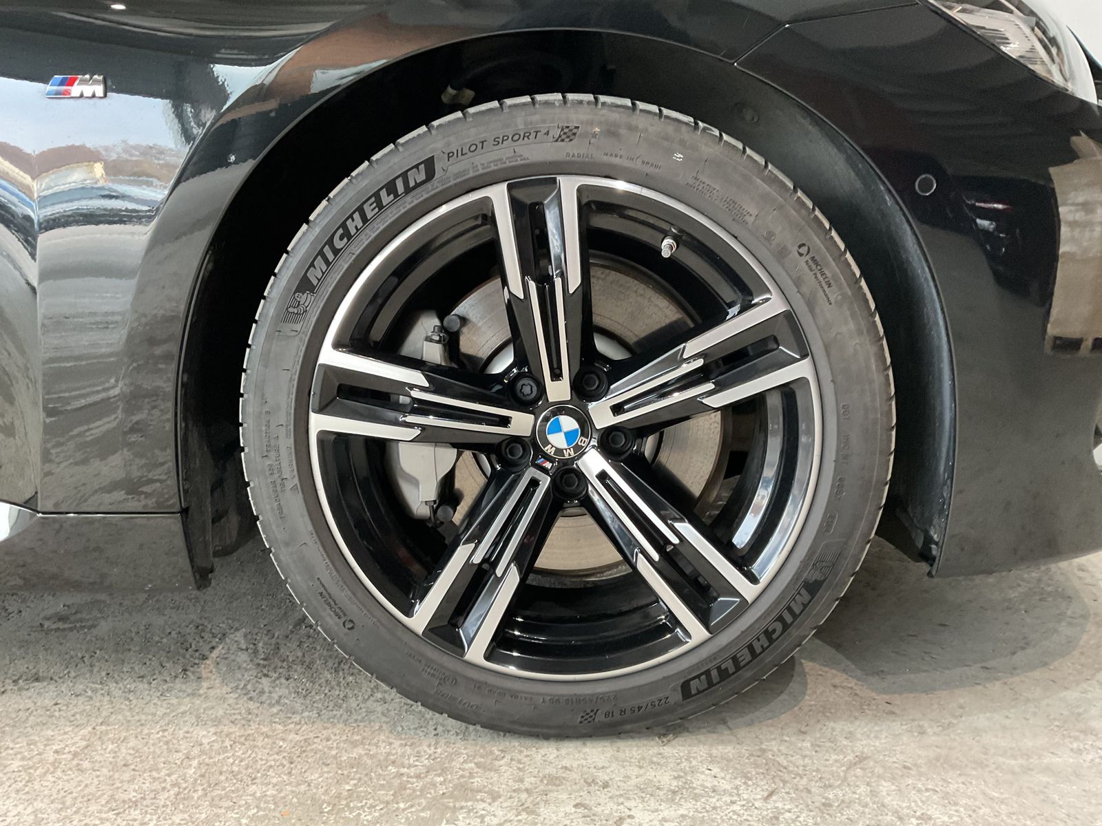 Fahrzeugabbildung BMW 230i |M Sportpaket |Komfortzugang |Driving Assis