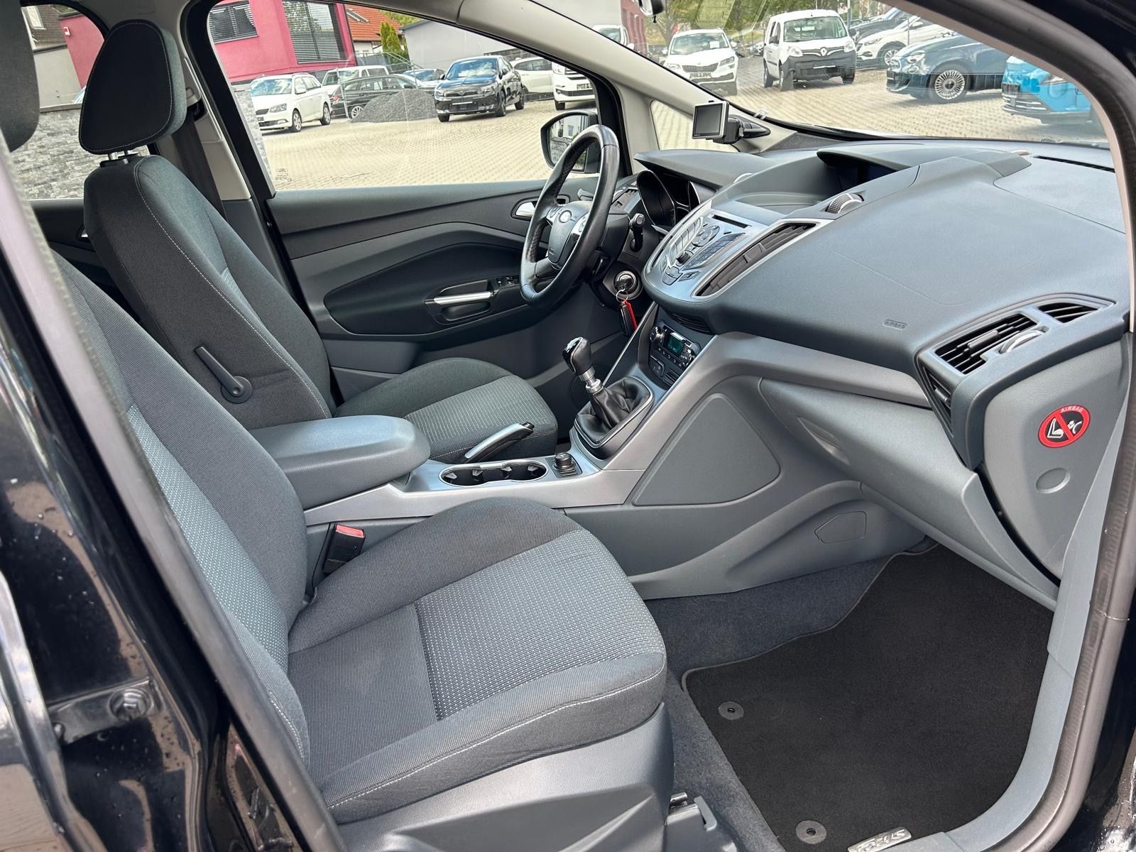 Fahrzeugabbildung Ford C-Max 1.6i°150 PS°AHK°Tüv NEU°Alu°