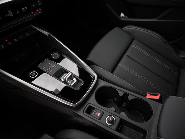 A3 Sportback 30 TFSI advanced NAVI ACC HUD LED