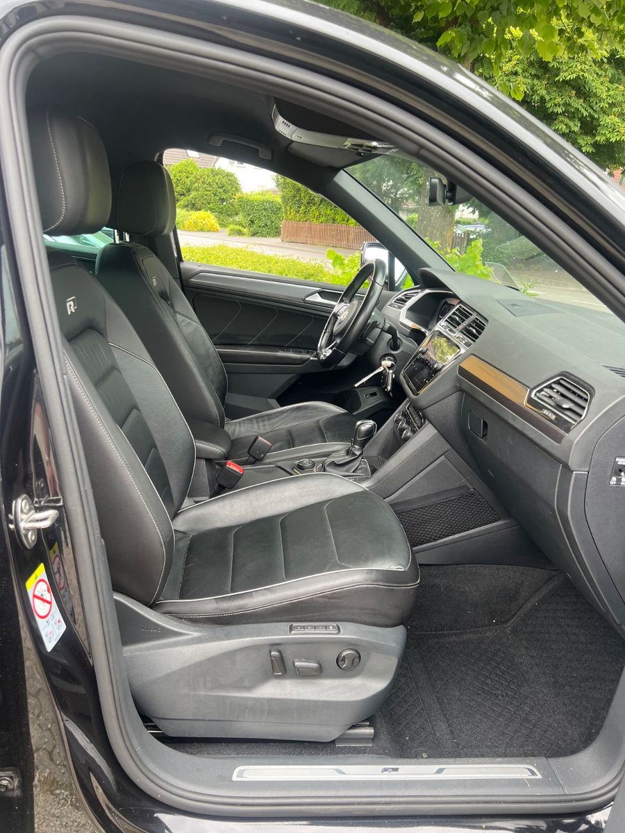 Fahrzeugabbildung Volkswagen Tiguan Highline DSG 4Motion R line