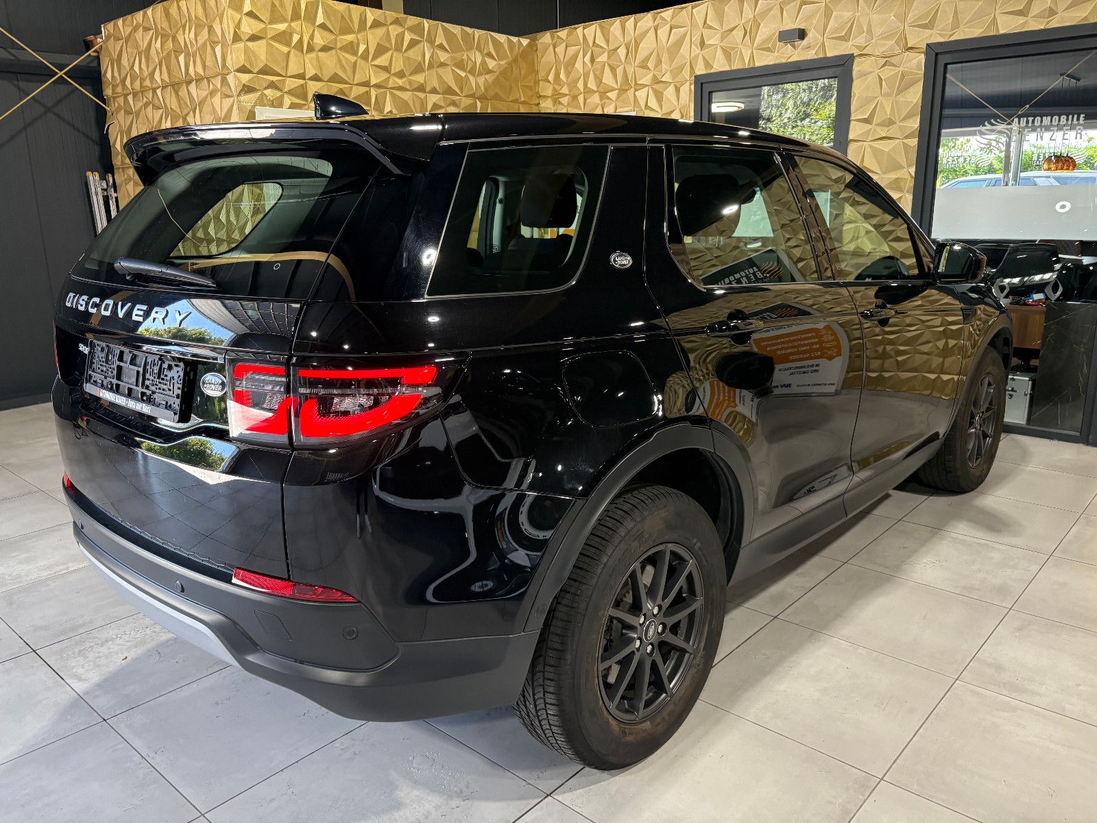 Fahrzeugabbildung Land Rover Discovery Sport AWD/360°/APPLE/SHZ/TEMPOMAT/LED/