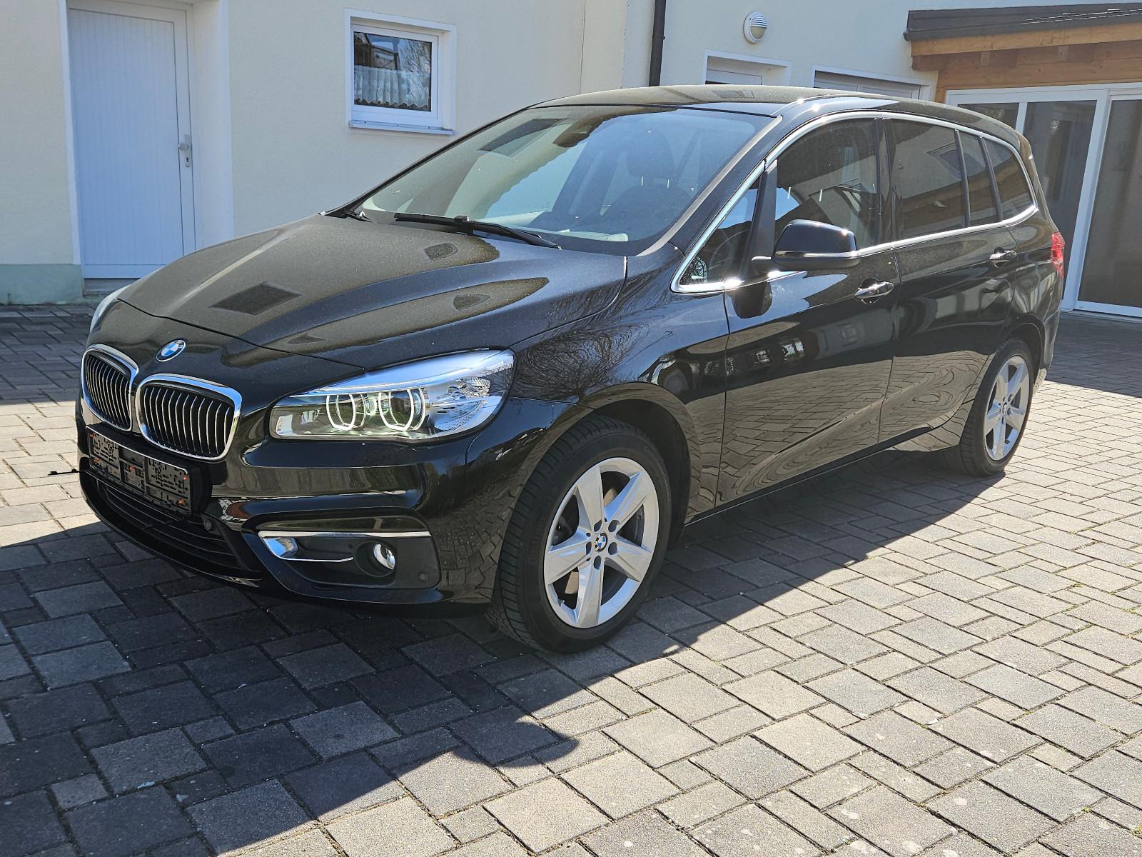 BMW 220i Gran Tourer Luxury Line Navi LED Leder PDC