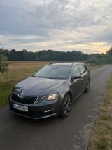 Skoda Octavia 2.0 TDI 150 PS CarPlay AHK  2 Hand