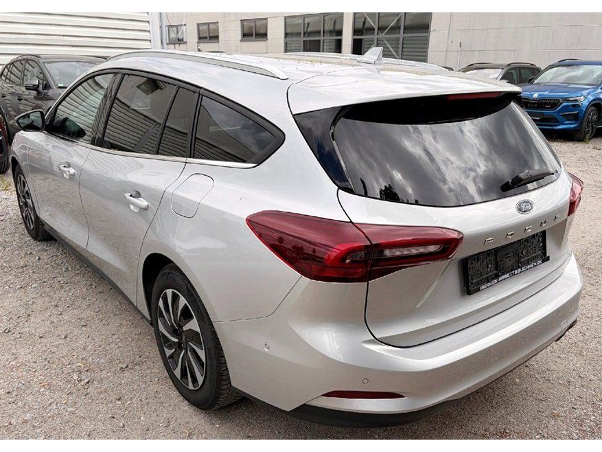 Fahrzeugabbildung Ford Focus 1.5 Titanium Aut./LED/GRA/KAMERA/NAVI/SHZ/