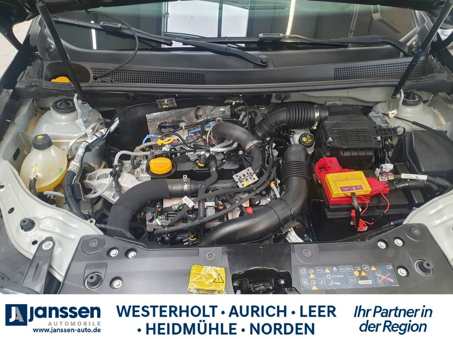 Fahrzeugabbildung Dacia DUSTER Prestige TCe 100 ECO-G 2WD
