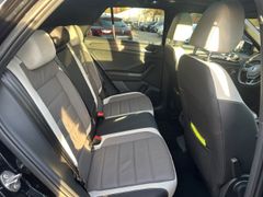 Fahrzeugabbildung T-Roc Sport 4Motion Leder Panorama