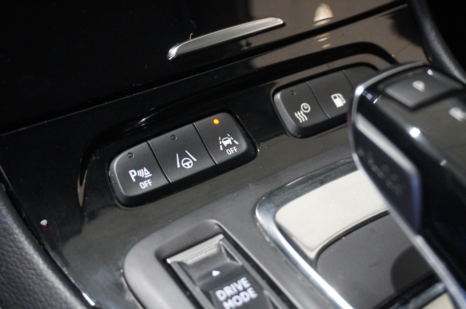 Fahrzeugabbildung Opel Grandland (X) 1.6 HYBRID 4X4 ULTIM. NAVI/360°/SH