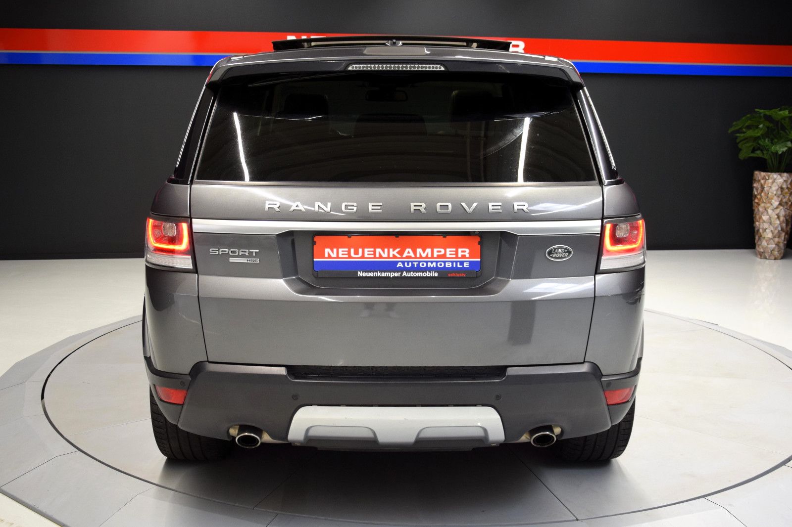 Fahrzeugabbildung Land Rover Range Rover Sport S Pano Leder LED Tempomat