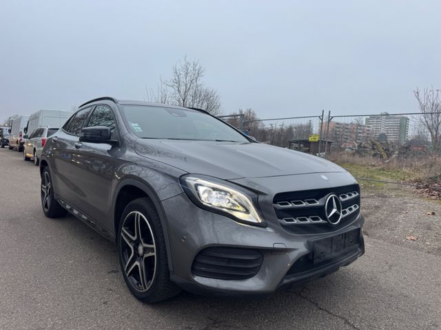 MERCEDES-BENZ GLA 200 GLA  200 CDI / d AMG-Paket