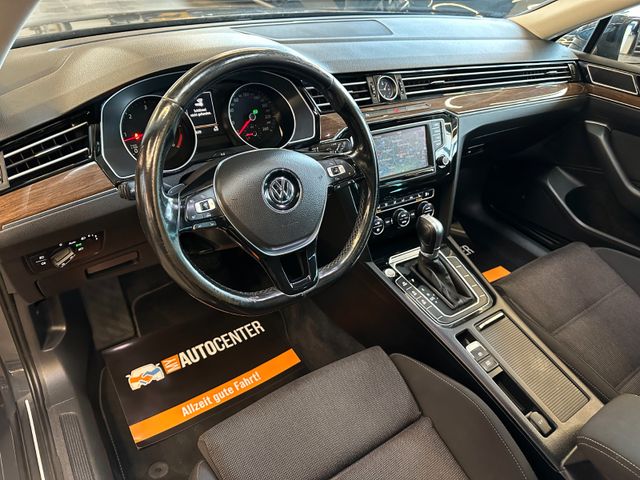 Volkswagen Passat *AHK*SZHZ*PANO*ACC*NAVI*