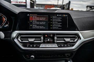 Fahrzeugabbildung BMW 430i Cabrio M Sport|KAMERA|SHADOWLINE|AMBIENTE