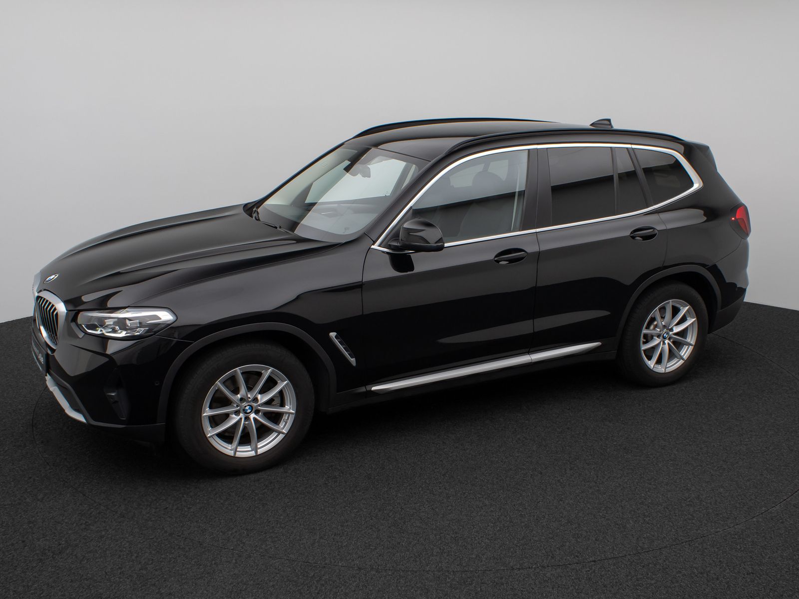 Fahrzeugabbildung BMW X3 xD20d KameraDAB HiFi Leder Alarm Sport 18Zoll