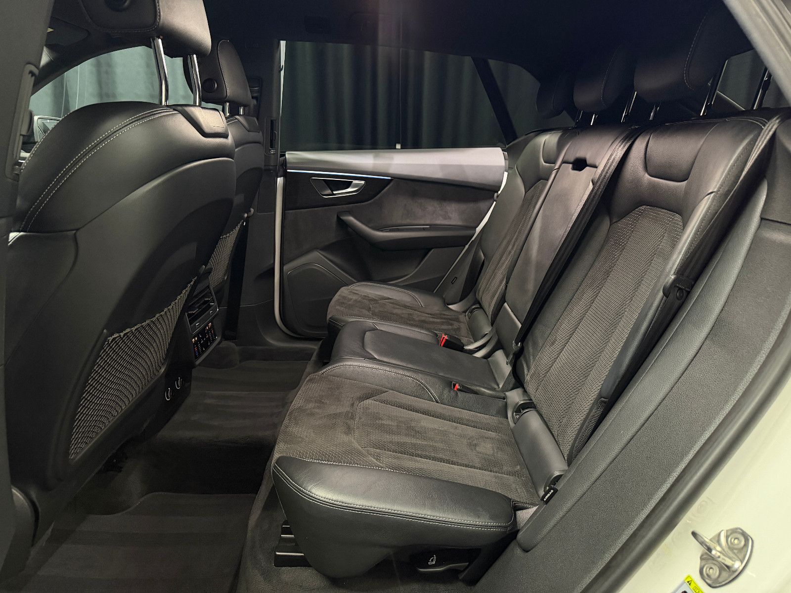 Fahrzeugabbildung Audi Q8 50 TDI quattro |MATRIX|AHK|LUFT