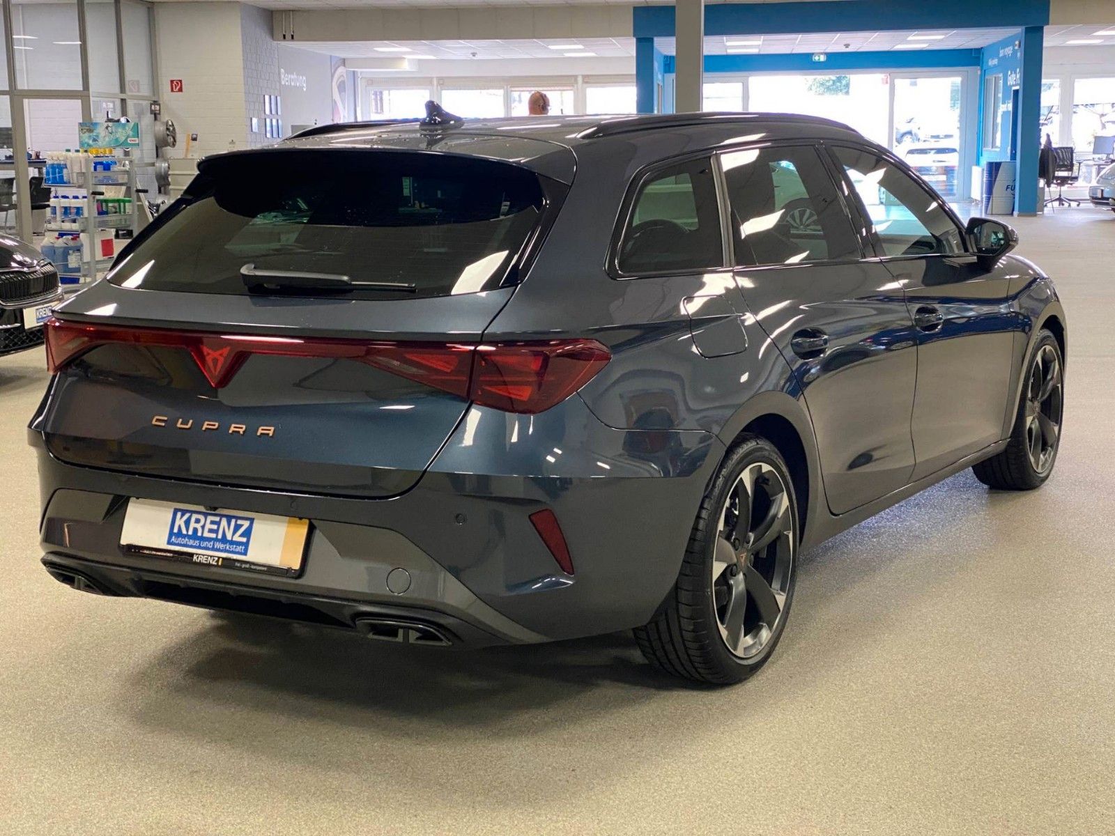 Fahrzeugabbildung CUPRA Leon ST 1.5 eTSI DSG FACELIFT MHEV+5 J. GARANTIE