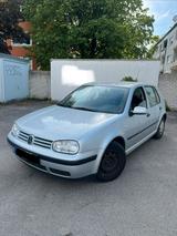 Volkswagen VW Golf 4 100.000 km mit TÜV - Volkswagen Golf aus 2001: Kombi