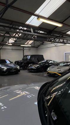 showroom-image-top